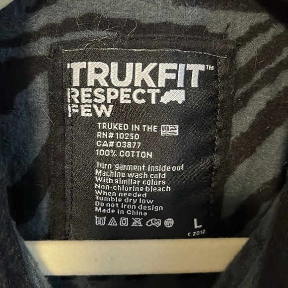 TRUKFIT Cotton Animal Print Flannel Button Down Shirt, Size L - Picture 4 of 8